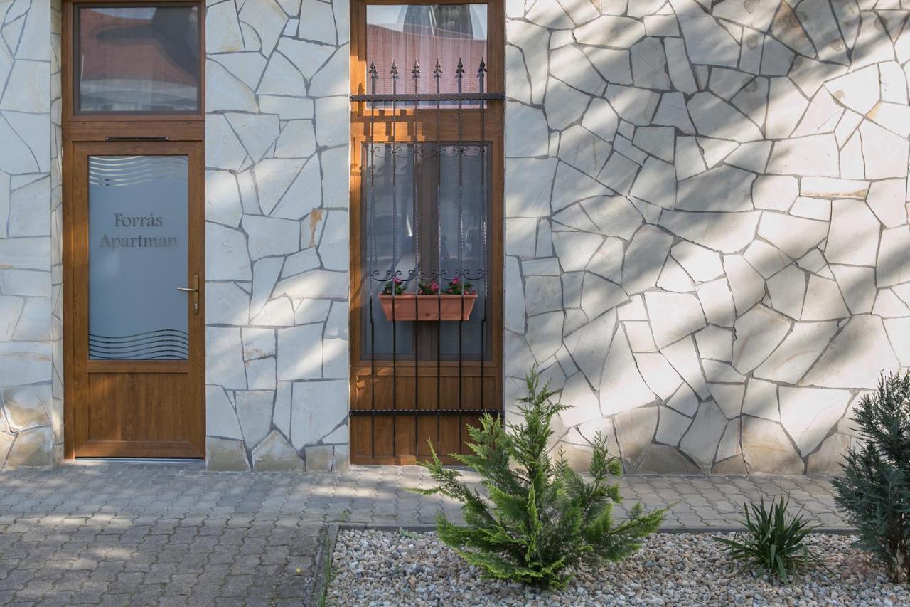 Forras Apartman Eger Exterior photo